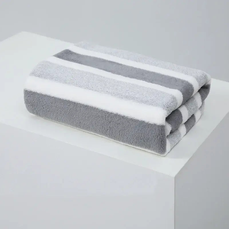 Soft and Absorbent Thickened Bath Towel – Perfect for Home Use - Homelune LTD home essentials and decor!