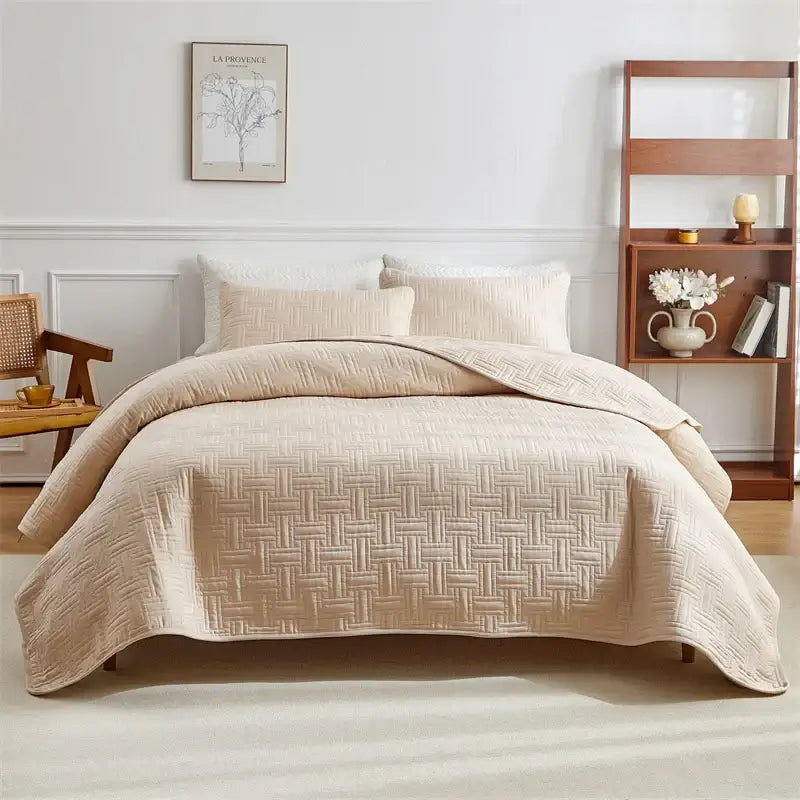 Transform Your Bedroom with Our Lightweight Quilted Cotton Bedspread - Homelune LTD home essentials and decor!