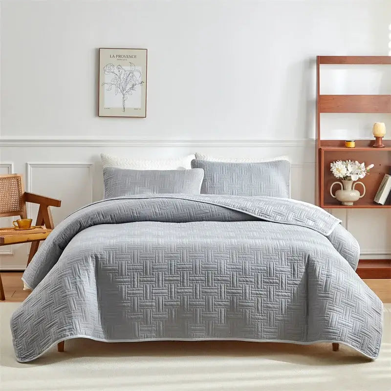 Transform Your Bedroom with Our Lightweight Quilted Cotton Bedspread - Homelune LTD home essentials and decor!