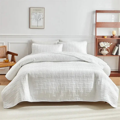 Transform Your Bedroom with Our Lightweight Quilted Cotton Bedspread - Homelune LTD home essentials and decor!